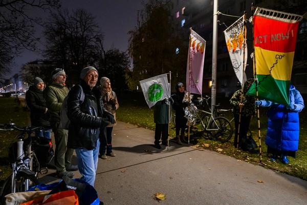 Juliana Herrero &quot;Tautropfen / Gotas de Rocío&quot; (Glaspavillon Bezirksmuseum Brigittenau, 12.11.2025) Foto: eSeL.at - Joanna Pianka