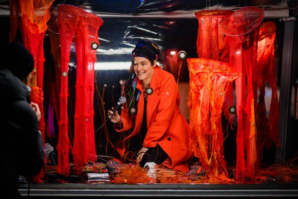 Juliana Herrero &quot;Tautropfen / Gotas de Rocío&quot; (Glaspavillon Bezirksmuseum Brigittenau, 12.11.2025) Foto: eSeL.at - Joanna Pianka