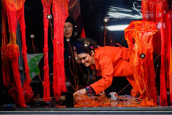 Juliana Herrero &quot;Tautropfen / Gotas de Rocío&quot; (Glaspavillon Bezirksmuseum Brigittenau, 12.11.2025) Foto: eSeL.at - Joanna Pianka