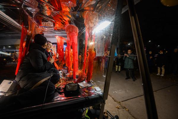 Juliana Herrero &quot;Tautropfen / Gotas de Rocío&quot; (Glaspavillon Bezirksmuseum Brigittenau, 12.11.2025) Foto: eSeL.at - Joanna Pianka