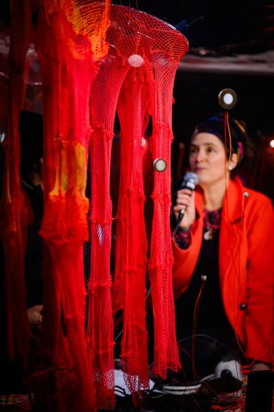 Juliana Herrero &quot;Tautropfen / Gotas de Rocío&quot; (Glaspavillon Bezirksmuseum Brigittenau, 12.11.2025) Foto: eSeL.at - Joanna Pianka