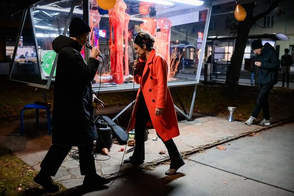 Juliana Herrero &quot;Tautropfen / Gotas de Rocío&quot; (Glaspavillon Bezirksmuseum Brigittenau, 12.11.2025) Foto: eSeL.at - Joanna Pianka