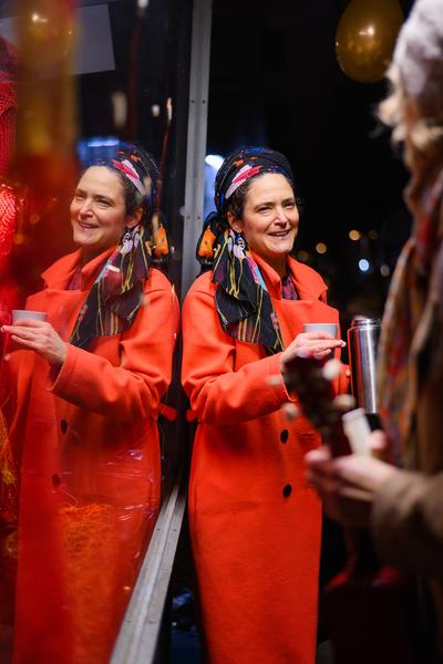 Juliana Herrero &quot;Tautropfen / Gotas de Rocío&quot; (Glaspavillon Bezirksmuseum Brigittenau, 12.11.2025) Foto: eSeL.at - Joanna Pianka