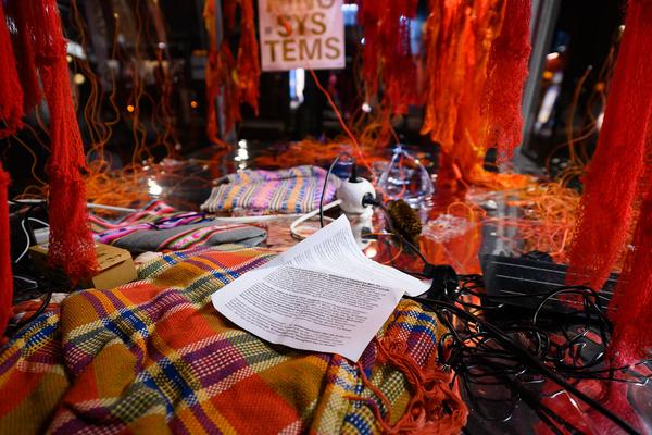 Juliana Herrero &quot;Tautropfen / Gotas de Rocío&quot; (Glaspavillon Bezirksmuseum Brigittenau, 12.11.2025) Foto: eSeL.at - Joanna Pianka