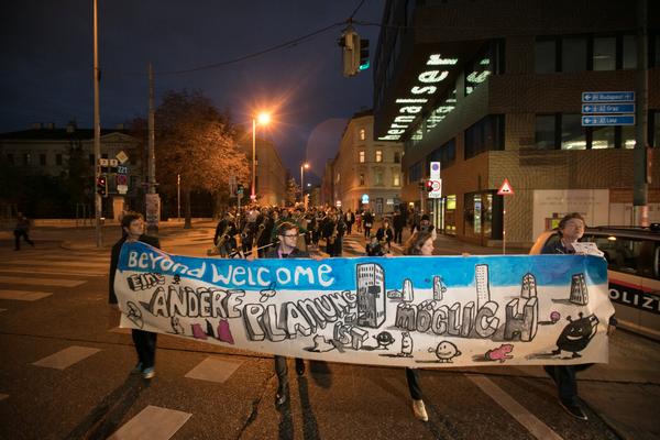 Urbanize Festival: Stadt der Vielen Umzug (12.10. - 16.10.2016, Yppenplatz Ottakring) <a href="http://esel.cc/urbanize2015" rel="noreferrer nofollow">esel.cc/urbanize2015</a> | Foto: <a href="http://eSeL.at" rel="noreferrer nofollow">eSeL.at</a> Foto: eSeL.at - Lorenz Seidler