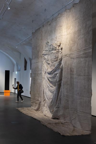 THE MATERIAL SHOW (MQ Freiraum, 26.02. – 31.05.2026) Foto: eSeL.at - Lorenz Seidler