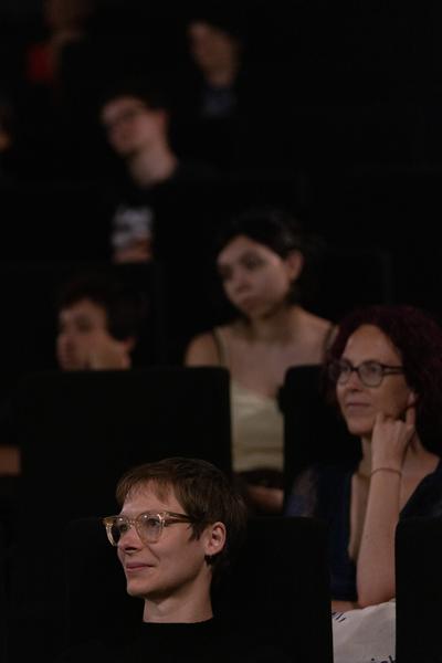 &quot;the set, the double, the stand-in, the prop&quot; - Jann Haworth im Gespräch mit Jo Applin (Österr. Ludwig-Stiftung @ mumok, 4.9.2025) Foto: eSeL.at - Lorenz Seidler