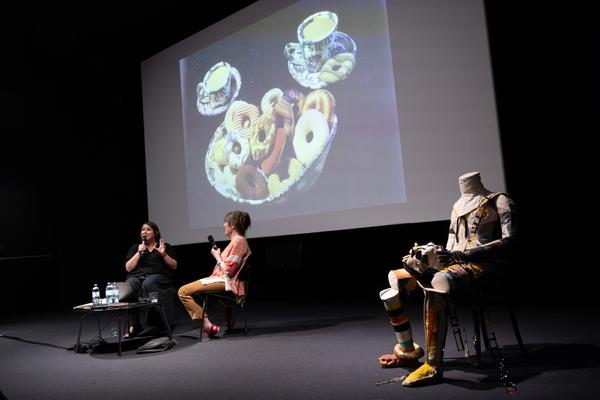 &quot;the set, the double, the stand-in, the prop&quot; - Jann Haworth im Gespräch mit Jo Applin (Österr. Ludwig-Stiftung @ mumok, 4.9.2025) Foto: eSeL.at - Lorenz Seidler