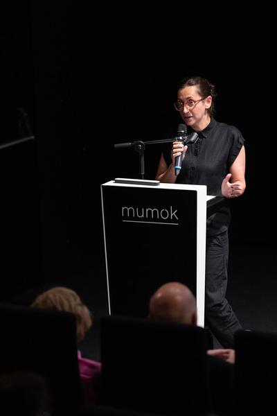 "the set, the double, the stand-in, the prop" - Jann Haworth im Gespräch mit Jo Applin (Österr. Ludwig-Stiftung @ mumok, 4.9.2025) Foto: eSeL.at - Lorenz Seidler