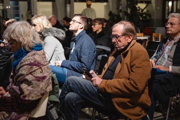 Talking through Weibel – Führung, Keynote &amp; Discussion (Angewandte Interdisciplinary Lab, 14.11.2025) Foto: eSeL.at - Robert Puteanu