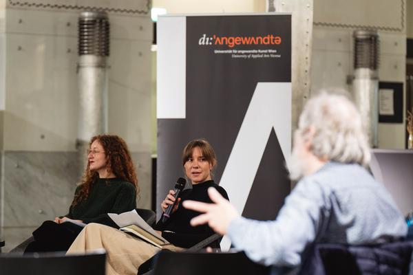 Talking through Weibel – Führung, Keynote &amp; Discussion (Angewandte Interdisciplinary Lab, 14.11.2025) Foto: eSeL.at - Robert Puteanu