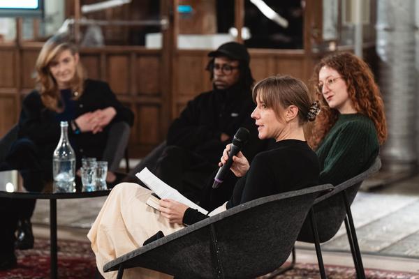 Talking through Weibel – Führung, Keynote &amp; Discussion (Angewandte Interdisciplinary Lab, 14.11.2025) Foto: eSeL.at - Robert Puteanu