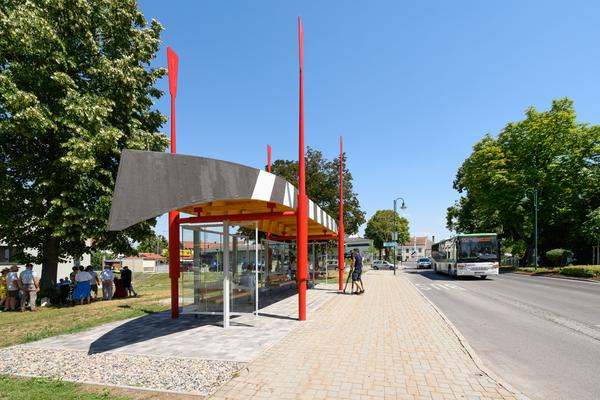 Tracing Spaces - Bus Stop Orth (Orth an der Donau, 27.06.2026) Foto: Joanna Pianka