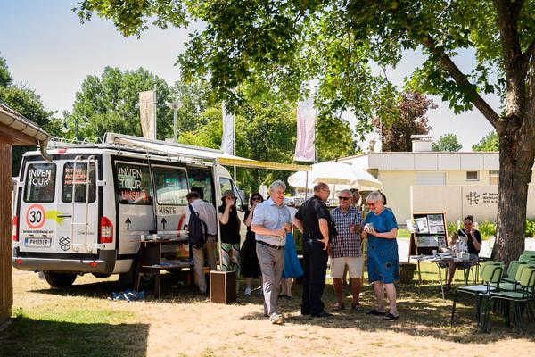 Tracing Spaces - Bus Stop Orth (Orth an der Donau, 27.06.2026) Foto: Joanna Pianka