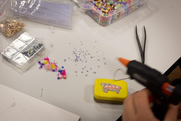 Uglify / Beautify Craft Club (Queer Museum Vienna, 30.11.2025) Foto: eSeL.at - Lorenz Seidler