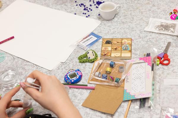 Uglify / Beautify Craft Club (Queer Museum Vienna, 30.11.2025) Foto: eSeL.at - Lorenz Seidler