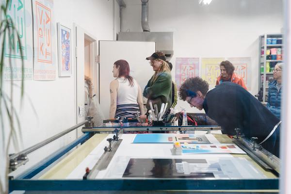 Unsichtbares Handwerk Tour - Augora Fermente + Viadukt Screenprints (Wien Mariahilf, 13.05.2026) Foto: eSeL.at - Robert Puteanu