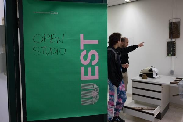 VIENNA ART WEEK 2025: Open Studio Days (WEST 1090, 8.11. &amp; 9.11.2025) Foto: eSeL.at - Lorenz Seidler