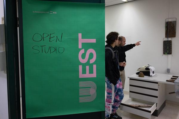 VIENNA ART WEEK 2025: Open Studio Days (WEST 1090, 8.11. &amp; 9.11.2025) Foto: eSeL.at - Lorenz Seidler