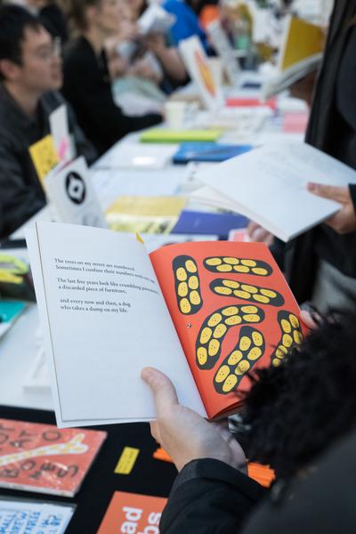 Vienna Art Book Fair #3 (Die Angewandte/VZA - 17--19.10.2025) Foto: eSeL.at - Sarah Tasha