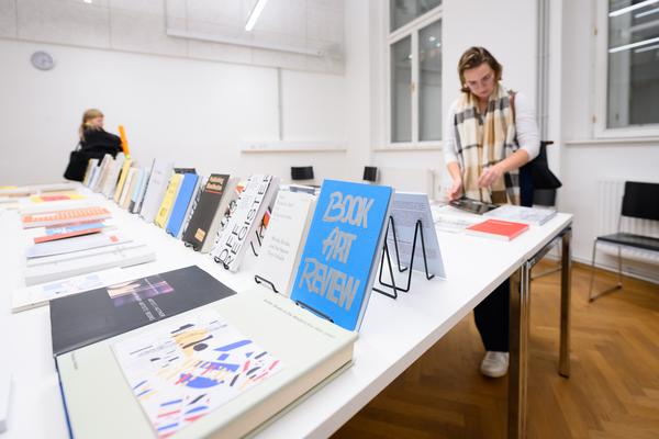 Vienna Art Book Fair #3 (Die Angewandte / VZA, 17. - 19.10.2025) Foto: eSeL.at - Joanna Pianka