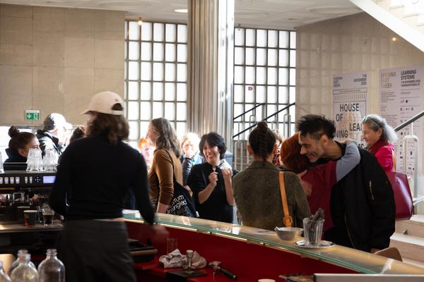 VIENNA ART WEEK 20025 Pressekonferenz (&quot;House of Learning Systems&quot; / Funkhaus, 6.11.2025) Foto: eSeL.at - Lorenz Seidler