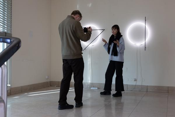 VIENNA ART WEEK 20025 Pressekonferenz (&quot;House of Learning Systems&quot; / Funkhaus, 6.11.2025) Foto: eSeL.at - Lorenz Seidler