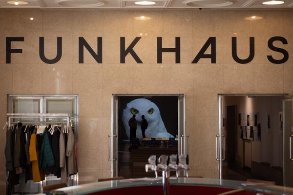 VIENNA ART WEEK 20025 Pressekonferenz (&quot;House of Learning Systems&quot; / Funkhaus, 6.11.2025) Foto: eSeL.at - Lorenz Seidler