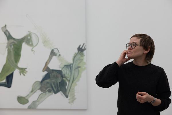 VIENNA ART WEEK: Ausstellungsrundgang Tobias Pils mit Manuela Ammer (mumok, 13.11.2025) Foto: eSeL.at - Lorenz Seidler