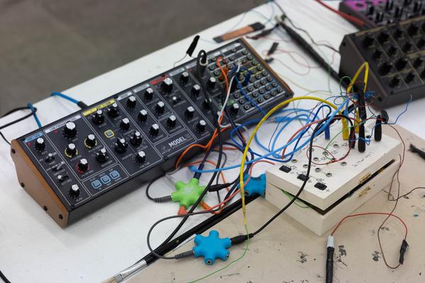 Vienna Art Week: Independent Art Spaces Tour: Wechselstrom (14.11.2025) Foto: eSeL.at - Lorenz Seidler