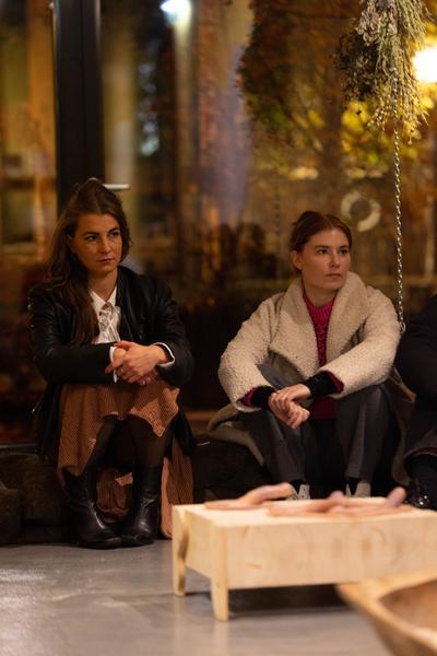 &quot;Licking Licking Stones&quot; Workshop mit Fuzzy Earth (Tekla Gedeon &amp; Sebastian Geschanes (Kunst Haus Wien, 14.11.2025) Foto: eSeL.at - Lorenz Seidler