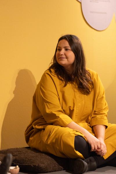 &quot;Licking Licking Stones&quot; Workshop mit Fuzzy Earth (Tekla Gedeon &amp; Sebastian Geschanes (Kunst Haus Wien, 14.11.2025) Foto: eSeL.at - Lorenz Seidler