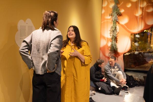 &quot;Licking Licking Stones&quot; Workshop mit Fuzzy Earth (Tekla Gedeon &amp; Sebastian Geschanes (Kunst Haus Wien, 14.11.2025) Foto: eSeL.at - Lorenz Seidler