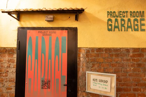 &quot;Licking Licking Stones&quot; Workshop mit Fuzzy Earth (Tekla Gedeon &amp; Sebastian Geschanes (Kunst Haus Wien, 14.11.2025) Foto: eSeL.at - Lorenz Seidler