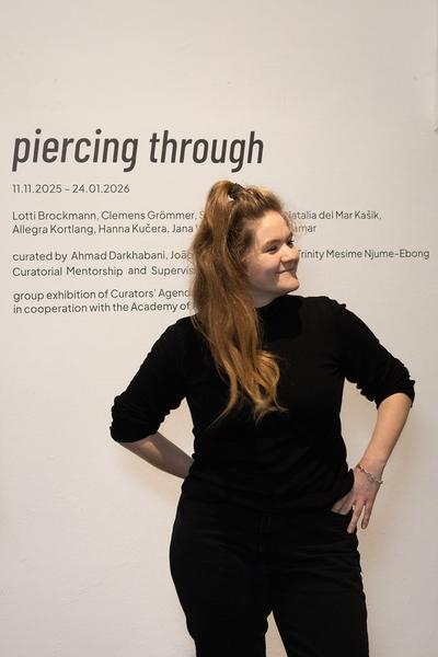 VIENNA ART WEEK Independent Art Spaces Tour: DAS WEISSE HAUS (11.11.2025) Foto: eSeL.at - Lorenz Seidler