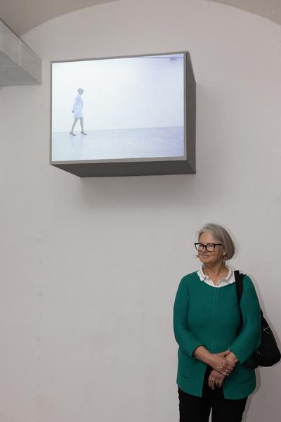 VIENNA ART WEEK Independent Art Spaces Tour: DAS WEISSE HAUS (11.11.2025) Foto: eSeL.at - Lorenz Seidler