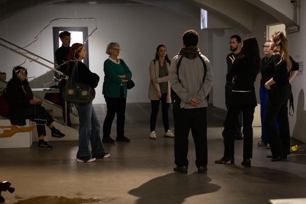 VIENNA ART WEEK Independent Art Spaces Tour: DAS WEISSE HAUS (11.11.2025) Foto: eSeL.at - Lorenz Seidler