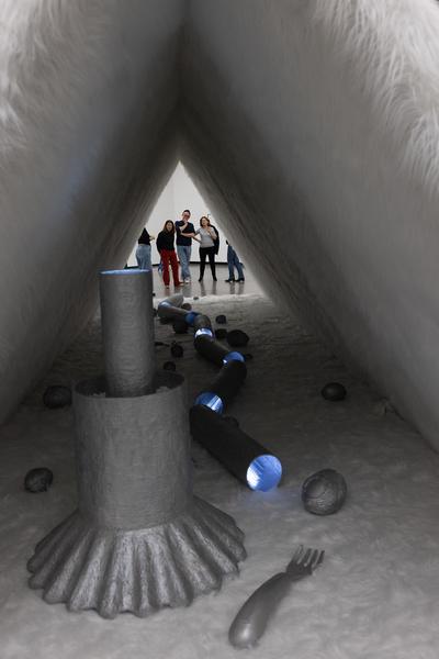 VIENNA ART WEEK für ALLE: Überblicksführung Gebärdensprache Guan Xiao "Teenager" (Kunsthalle Wien, 11.11.2025) Foto: eSeL.at - Lorenz Seidler