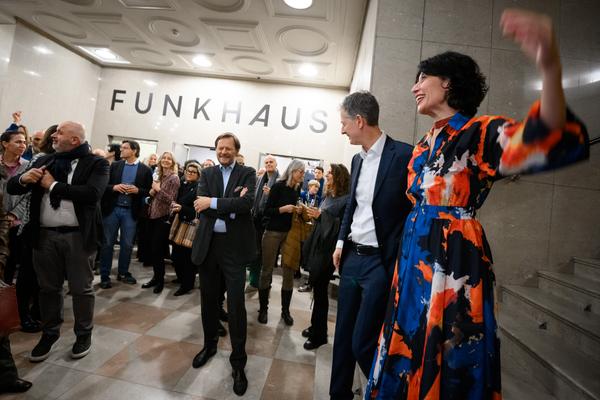 VIENNA ART WEEK 2025 Eröffnung (&quot;House of Learning Systems&quot; / Funkhaus, 07.11.2025) Foto: eSeL.at - Joanna Pianka