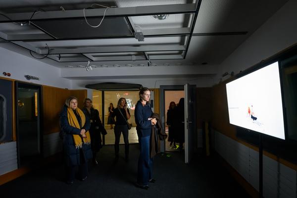 VIENNA ART WEEK 2025 Eröffnung (&quot;House of Learning Systems&quot; / Funkhaus, 07.11.2025) Foto: eSeL.at - Joanna Pianka