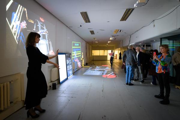 VIENNA ART WEEK 2025 Eröffnung (&quot;House of Learning Systems&quot; / Funkhaus, 07.11.2025) Foto: eSeL.at - Joanna Pianka