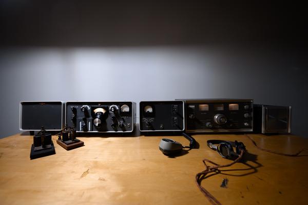 VIENNA ART WEEK 2025 Eröffnung (&quot;House of Learning Systems&quot; / Funkhaus, 07.11.2025) Foto: eSeL.at - Joanna Pianka