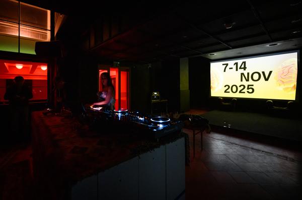 VIENNA ART WEEK 2025 Eröffnung (&quot;House of Learning Systems&quot; / Funkhaus, 07.11.2025) Foto: eSeL.at - Joanna Pianka