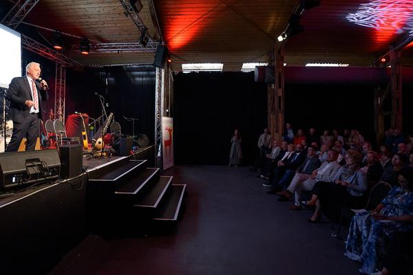 Viertelfestival Eröffnung (Remise Amstetten, 16.05.2025) Foto: eSeL.at - Joanna Pianka