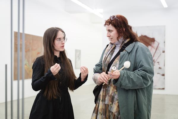 Participatory Sound Performance with Viktoria Morgenstern (Galerie3 Wien, 30.04.2026) Foto: eSeL.at - Robert Puteanu