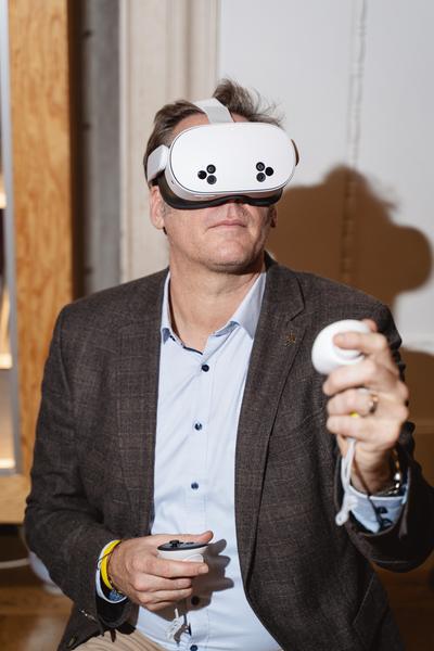 Virtual Reality statt Geschichtsbuch?
Chancen und Grenzen digitaler Holocaust-Vermittlung (Haus der Geschichte Österreich, 22.01.2026) Foto: eSeL.at - Robert Puteanu