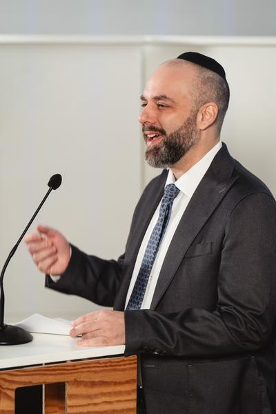 Virtual Reality statt Geschichtsbuch?
Chancen und Grenzen digitaler Holocaust-Vermittlung (Haus der Geschichte Österreich, 22.01.2026) Foto: eSeL.at - Robert Puteanu