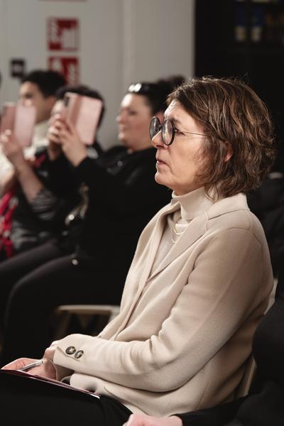 Virtual Reality statt Geschichtsbuch?
Chancen und Grenzen digitaler Holocaust-Vermittlung (Haus der Geschichte Österreich, 22.01.2026) Foto: eSeL.at - Robert Puteanu