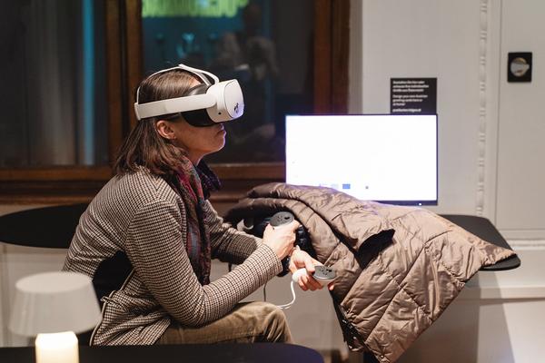 Virtual Reality statt Geschichtsbuch?
Chancen und Grenzen digitaler Holocaust-Vermittlung (Haus der Geschichte Österreich, 22.01.2026) Foto: eSeL.at - Robert Puteanu