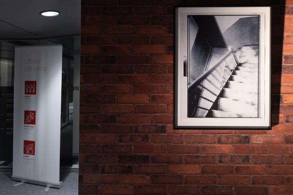 Präsentation: "Wallpaper #8" Tolia Astakhishvili und Klaus Scherübel //  "Stromkilometer 1943,9" - Sofie Thorsen // "Liaison" - Liesl Raff (evn Sammlung , 10.2.2026) Foto: eSeL.at - Lorenz Seidler